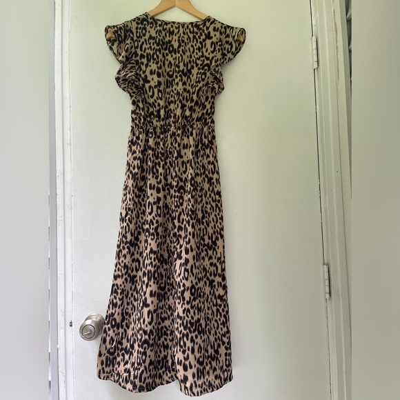 Leopard Print Ruffled Maxi Dress - Picture 4 of 6
